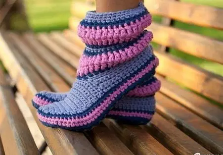 Sandal rumah tangga rajutan dengan crochet: skema dan video untuk pemula, lakukan trek di kelas master