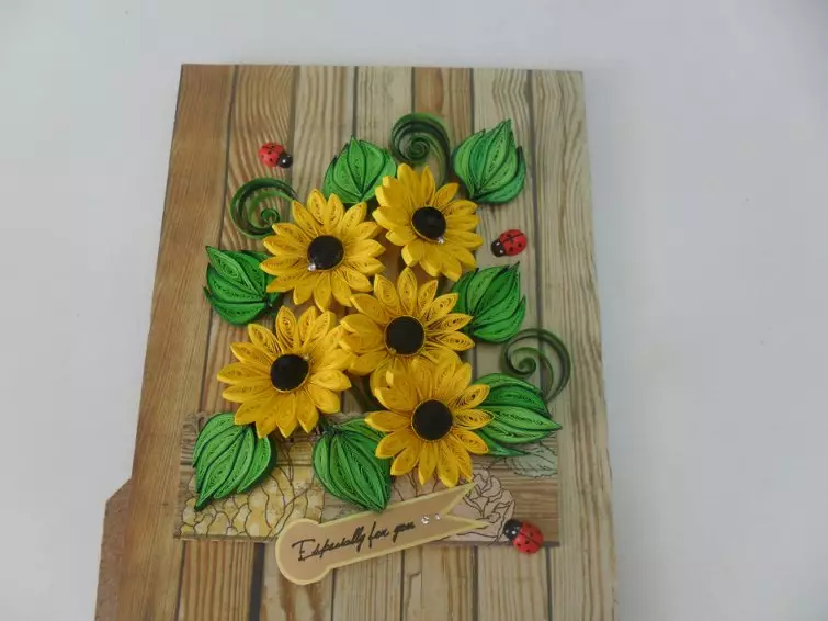 Sonneblummen aus Pabeier mat Ären eegenen Hänn: Master Klass mat Foto