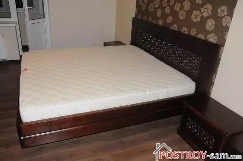 Ліжко з масиву дерева. Фото дерев'яних ліжок