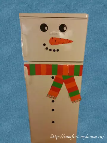 Artesanía para el Año Nuevo: los muñecos de nieve lo hacen usted mismo.
