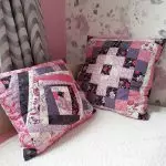 Patchwork Polštáře: Uděláme jedinečný výzdobu s vlastními rukama (+58 fotky)