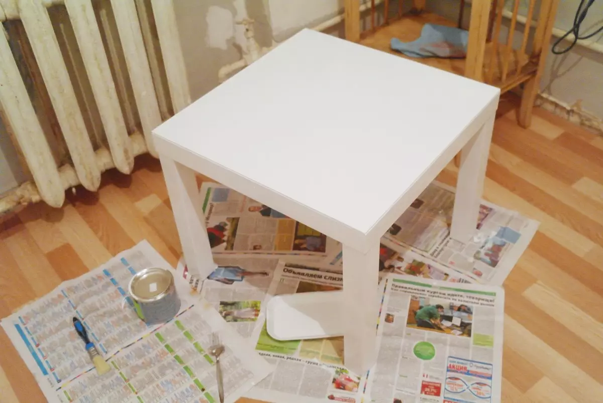 Mediniai baldai iš IKEA: Kas ir kaip dažyti?