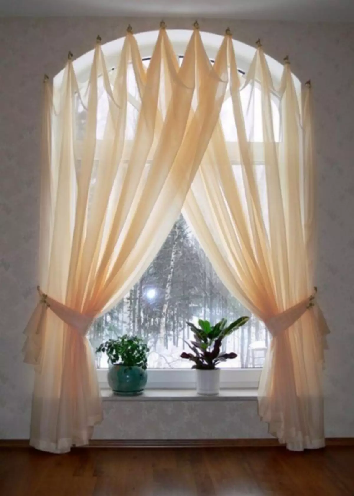 Seleccionamos cortinas nunha xanela semicircular