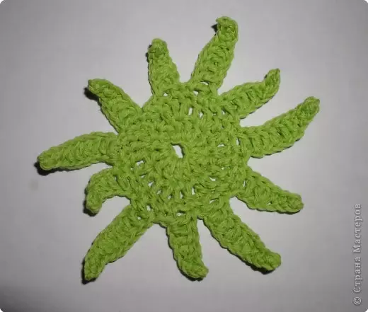 Rose Crochet: 'n stroombaan op video en foto, hoe om pragtige blomme met jou eie hande te bind