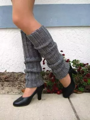 Crochet leggings: Skema's mei in detaillearre beskriuwing, hoe kin ik in waarme nije update bine foar in famke mei foto's en fideo