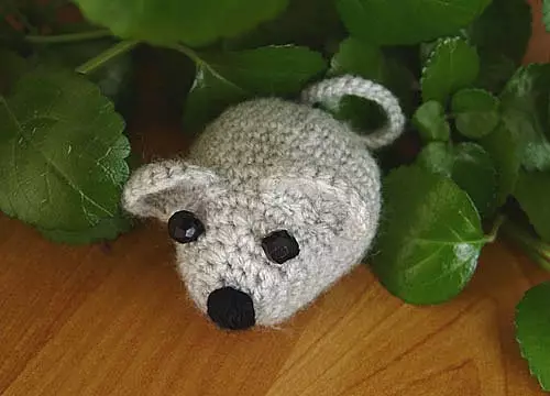 Amigurumi pro začátečníky: schémata a hlavní třídy s videosoubory k pletení hračky