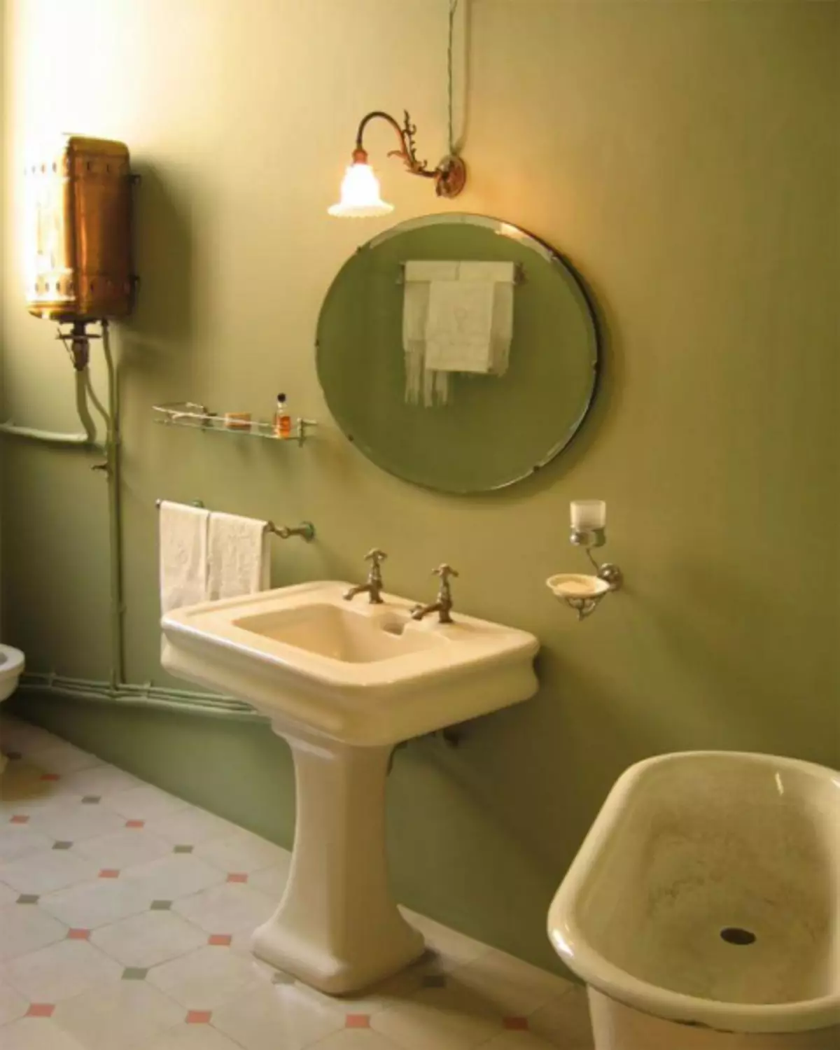 How to paint the walls in the bathroom instead of tile and how to update the cast-iron font