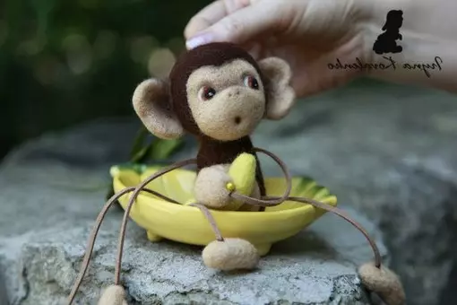 Bir maymunu nasıl ve ne yapar?