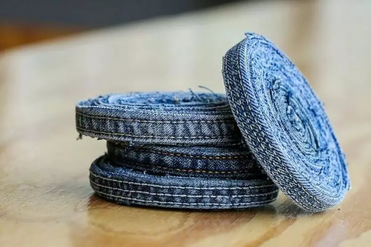Handwerk uit ou jeans doen dit self: Eenvoudige idees en gereedgemaakte stap-vir-stap werkswinkels (38 foto's)