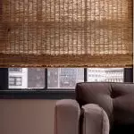 Windows డిజైన్ లో వెదురు blinds- రోలర్లు: ఎలా ఎంచుకోవడానికి మరియు శ్రద్ద ఏమి