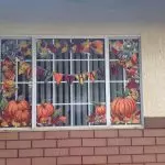 Comment décorer la fenêtre à l'automne faites-le vous-même?