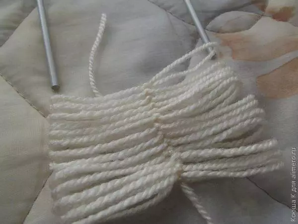 Плетење за вилушка за почетници со шеми: мајсторство капчиња со фотографии и видео