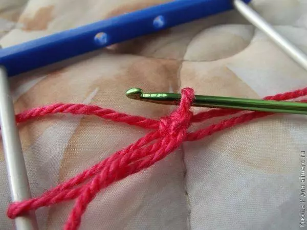 Pletenje za vilicu za početnike sa shemama: Masterty Crochet sa fotografijama i video zapisom