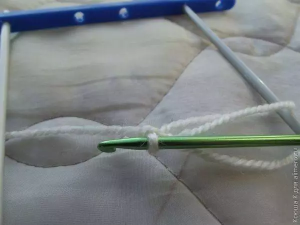 Pletenje za vilicu za početnike sa shemama: Masterty Crochet sa fotografijama i video zapisom