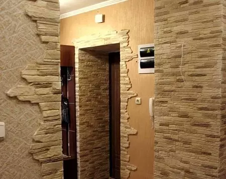 Corridoio di finitura con pietra decorativa e sfondi: 33 foto