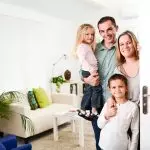 Nu îndepliniți îndeaproape! Sfaturi pentru crearea unui apartament de interior pentru două familii