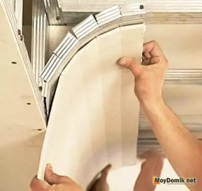 Dupleksowe sufity płyty gipsowo-kartonowe z własnymi rękami - instrukcje na urządzeniu i instalacji
