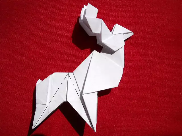 Paper serfa amin'ny tanany manokana: vokatra Origami