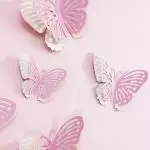 Mga butterflies sa dingding