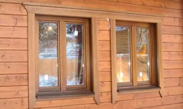 木造住宅のための窓のプラットバンド（そしてだけでなく）