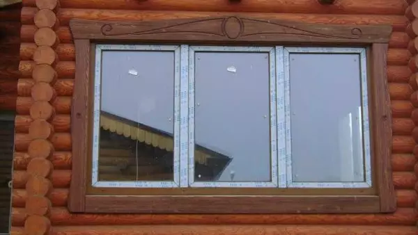 Fenster-Platbands für ein Holzhaus (und nicht nur)