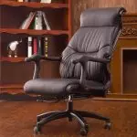 एक गृह कार्यालय के लिए एक कार्यालय कुर्सी कैसे चुनें?