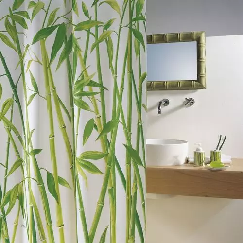 Comment choisir un rideau de salle de bain: options de conception