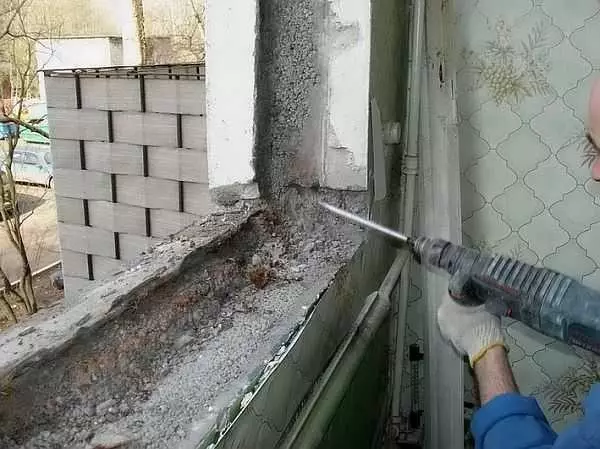 Installazione di finestre in PVC con le tue mani