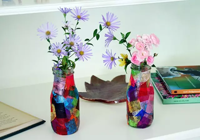 Vases аз шишаҳои шиша бо дасти худ: MasterClass + 24 акс