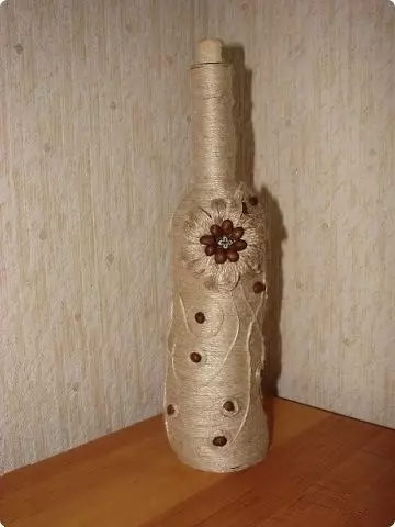 கண்ணாடி பாட்டில்கள் தங்கள் சொந்த கைகளால் vases: Masterclass + 24 புகைப்படங்கள்