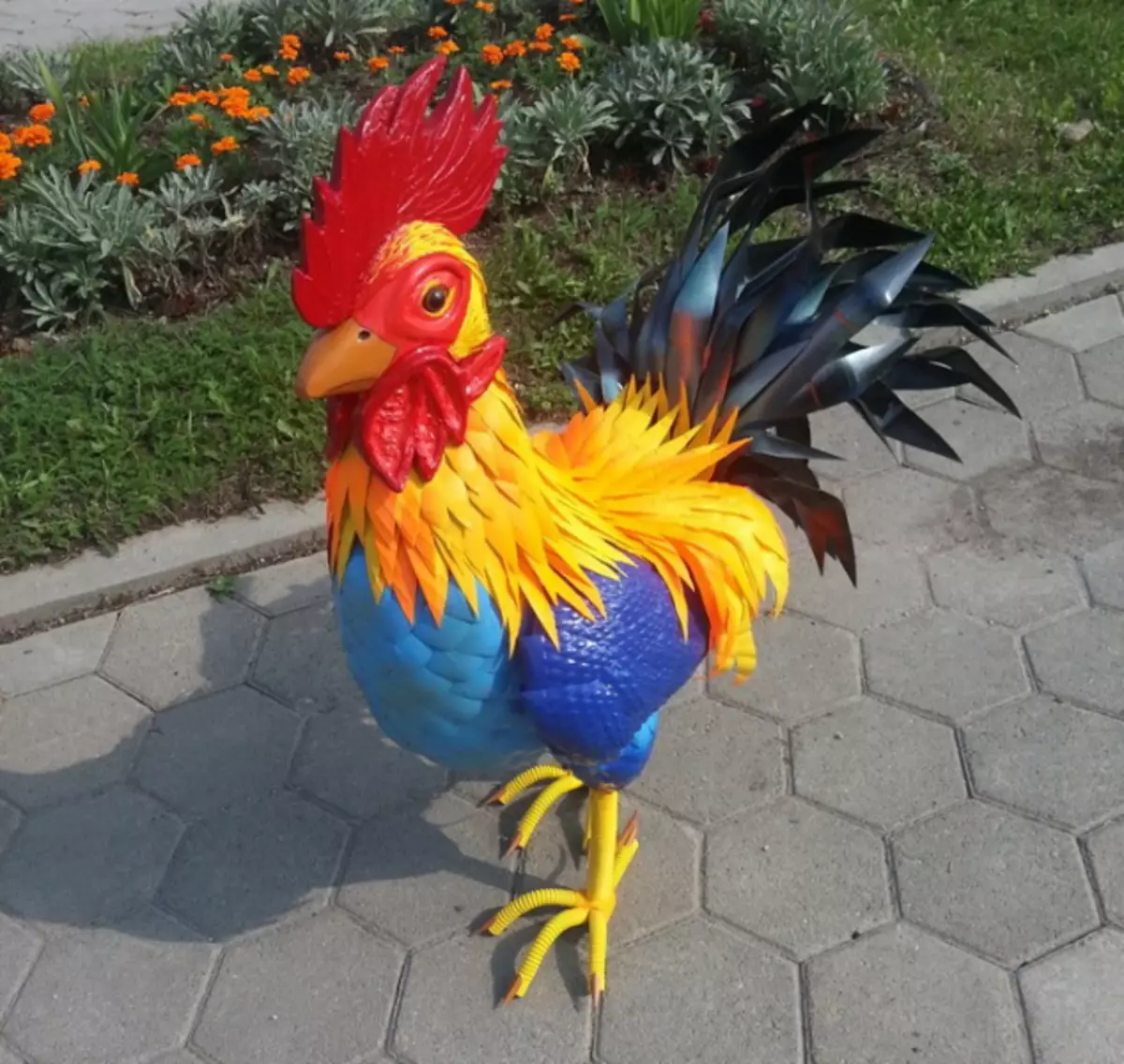 CALP ROOSTER PARA SA BAGONG YEAR: 10 mga paraan upang gumawa ng rooting gamit ang iyong sariling mga kamay + larawan