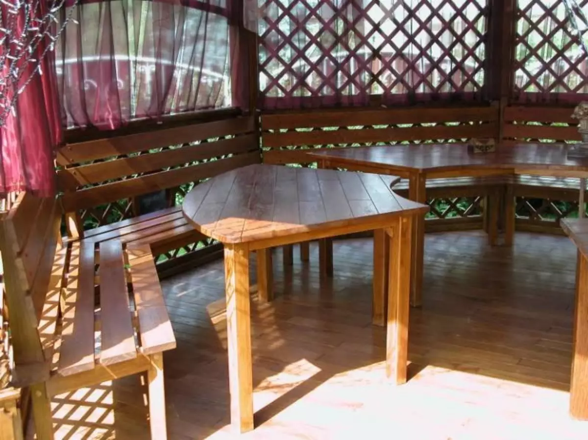 গার্ডেন ডিজাইনের গাজরা: কুটিরে বিনোদনের জন্য একটি ছোট ঘর (35 টি ছবি)