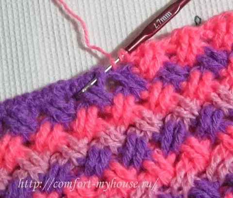 Cột móc crochet trong các mẫu cho kẻ sọc và những thứ khác
