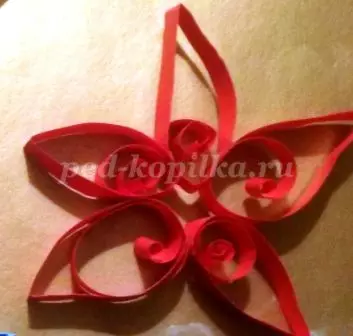 Postal o 9 de maio coas súas propias mans nunha técnica de quilling con fotos e video