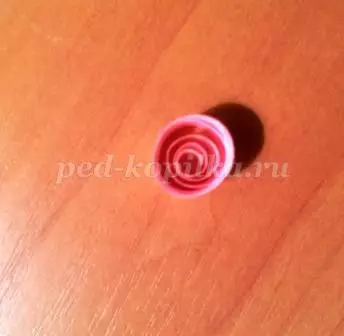 Postal o 9 de maio coas súas propias mans nunha técnica de quilling con fotos e video