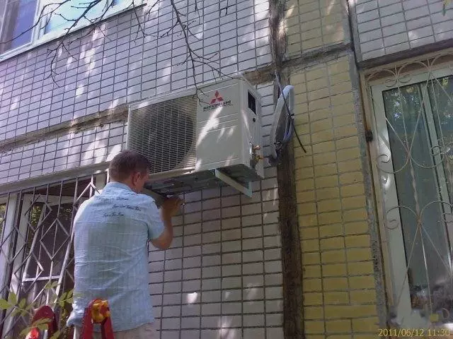 Step-by-step installation of the air conditioner with your own hands (17 photos)