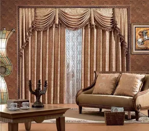 What should the curtains in the living room