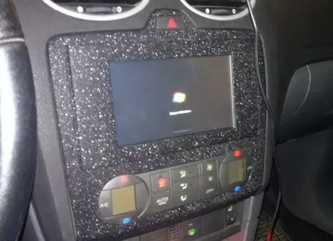 Computer in Auto Tun Sie es selbst