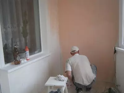 Balkonun kendi ellerinizle boyamak (fotoğraf)