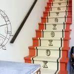 Jinsi ya kuchora staircase ya mbao: uchaguzi wa rangi ya rangi na teknolojia ya uchafu