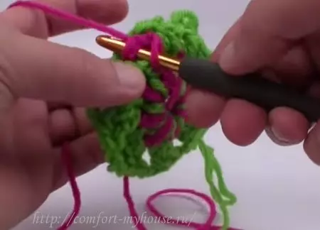 Crochet de plaid a partir de motivos redondos de dúas cores. Master Class.