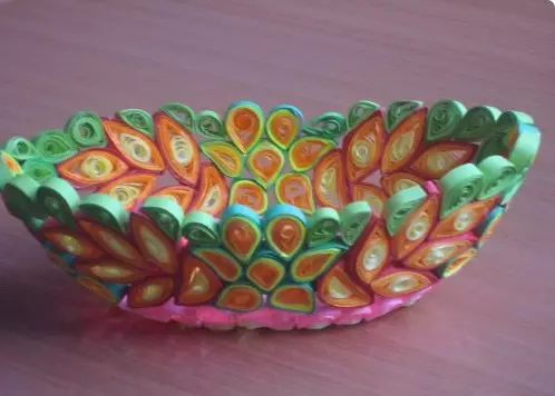 Kayan kwalliyar damina daga takarda: Quilling da Rubutun - Faststclass + 40 Phot