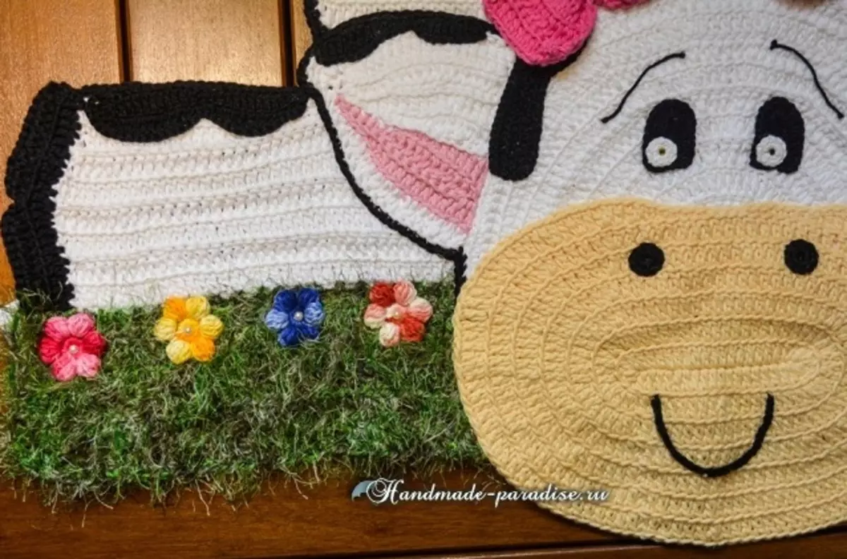 "Burenka op it gers" - A Children's Rug Crochet