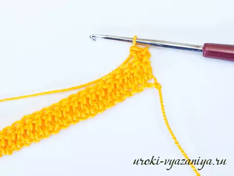 Openwork Crochet Syal: Skema dan deskripsi dengan foto dan video