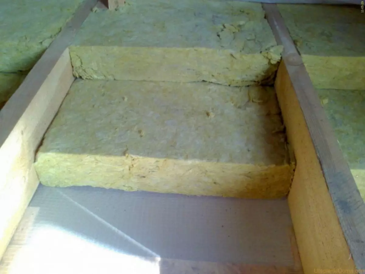 Naredimo zvočno izolacijo tal v hiši z lesenimi tlemi