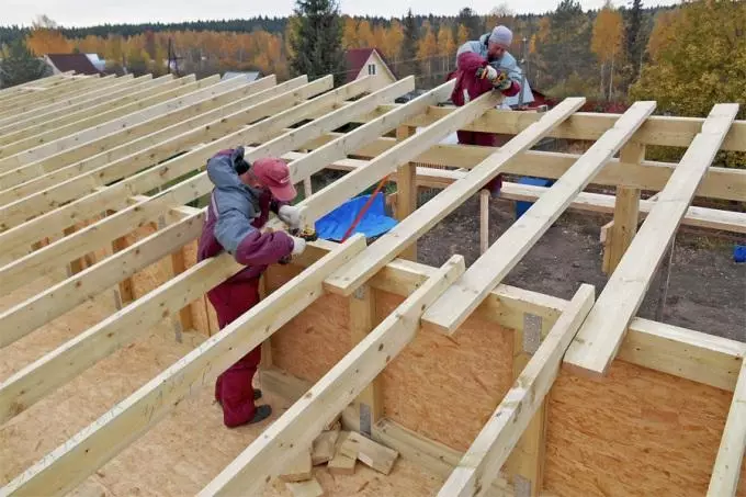 Rafterên Roof: Cure, Rafterên Hesabê