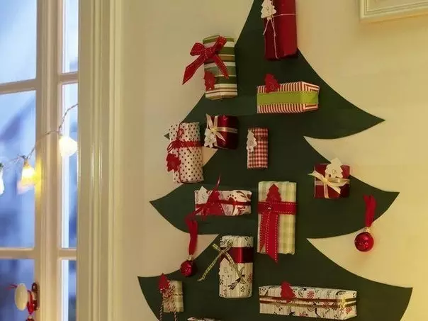 Árbores de Nadal planas na parede: 6 DIY DIY (31 fotos)