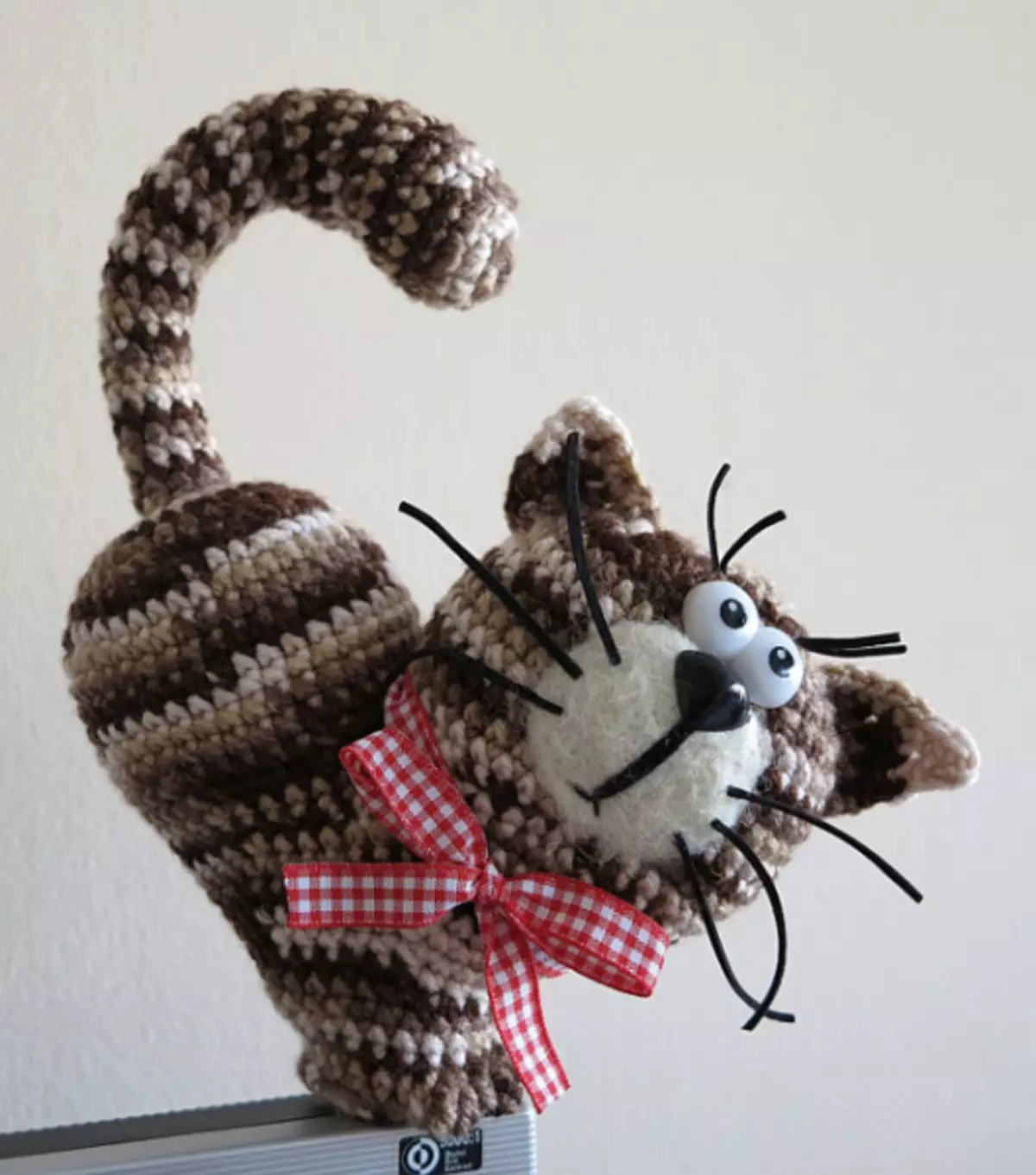 Amigurumi Cats: Yeni başlayanlar için fotoğraf ve videolar ile ürün şemaları