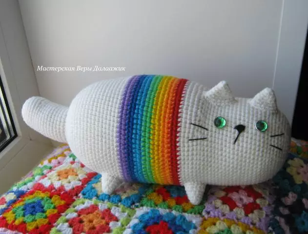 Amigurumi CATS: Sheme izdelkov s fotografijami in videoposnetki za začetnike