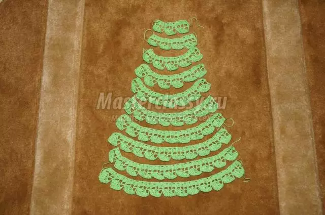 Nyitott karácsonyfa: horgolt minta rendszerekkel és leírásokkal